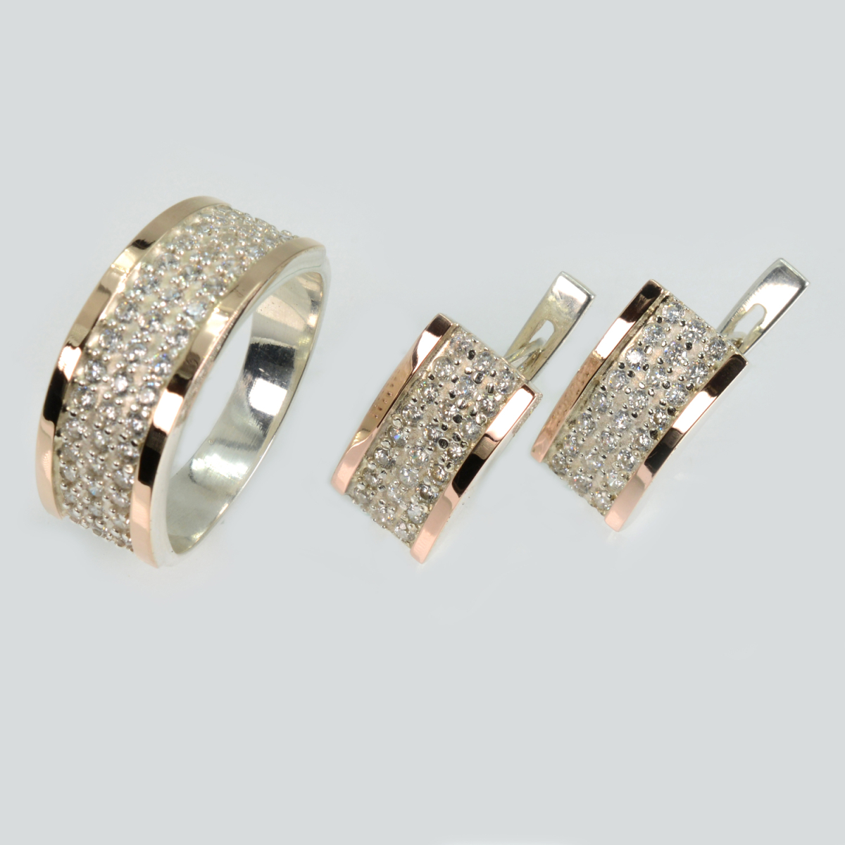 Срібний гарнітур з золотими напайками