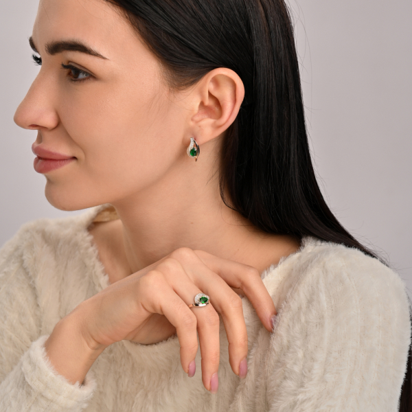 Гарнітур із срібла