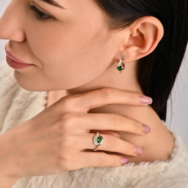 Гарнітур із срібла