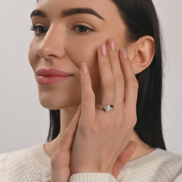 Каблучка срібна з жемчугом