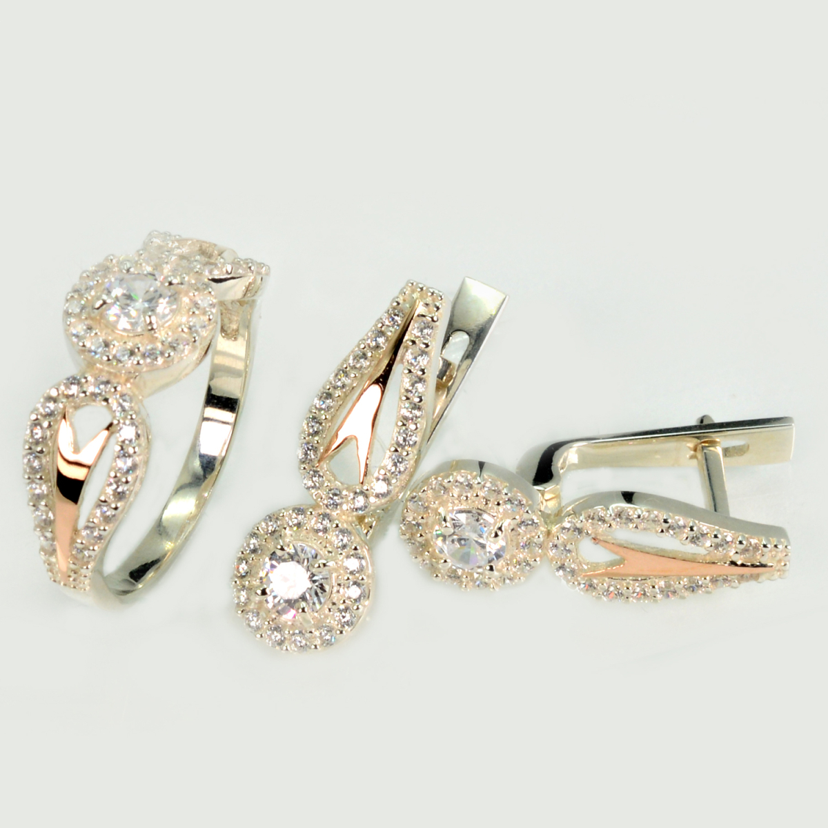 Серебряный набор с золотыми пластинами