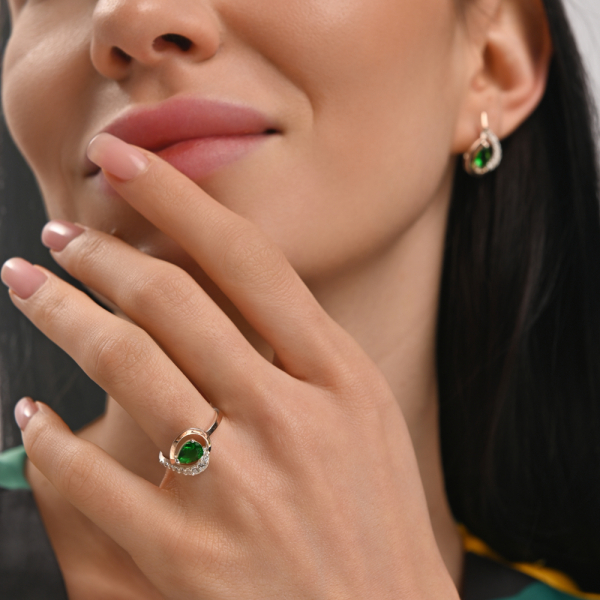 Срібний набір з золотими пластинами