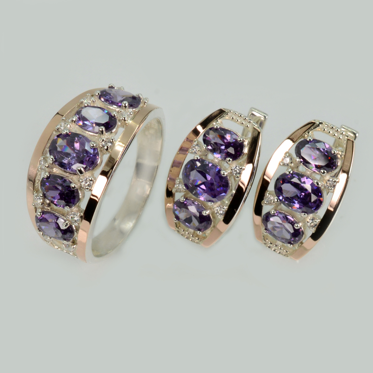 Срібний набір з золотими пластинами