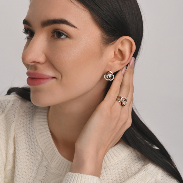 Срібний набір з золотими пластинами