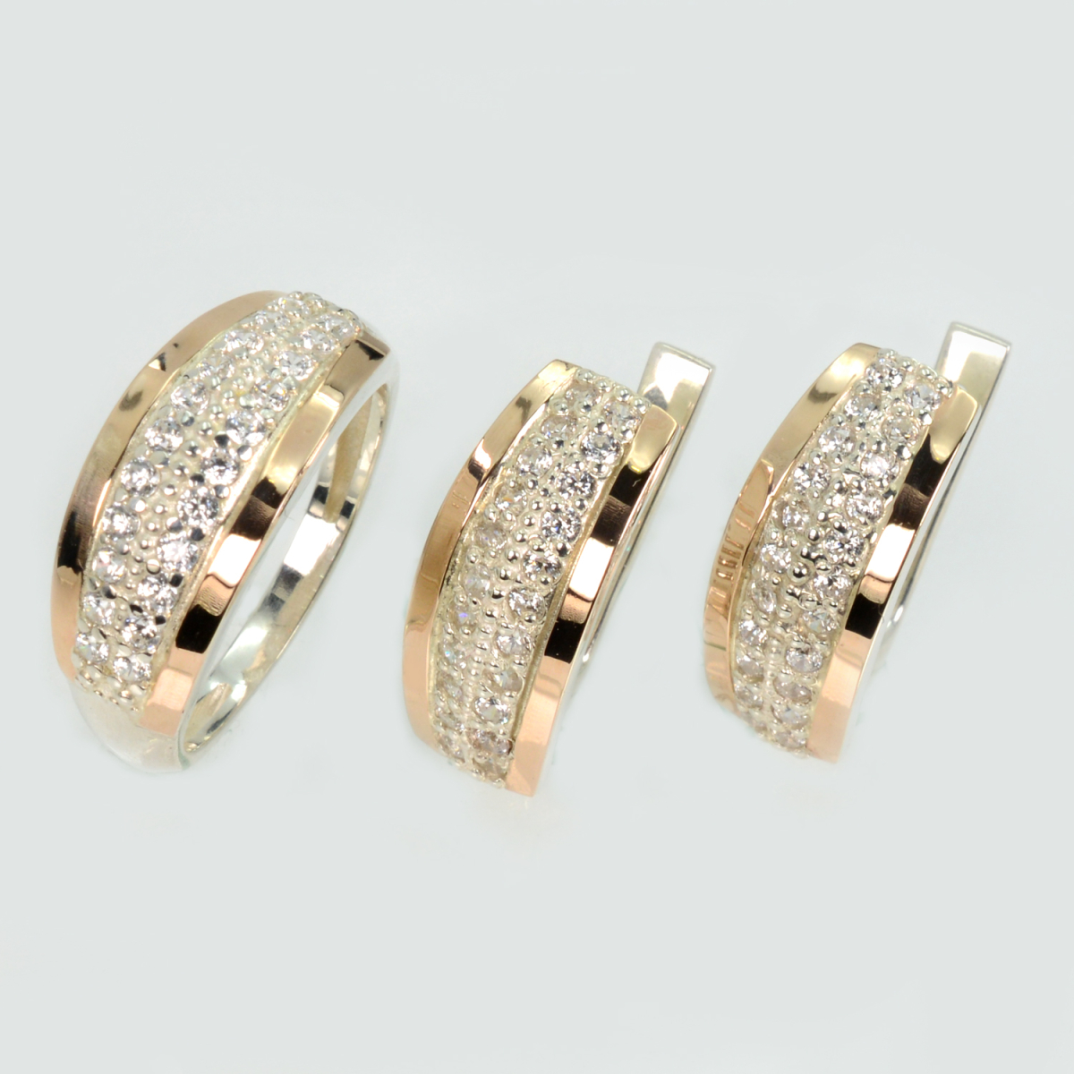 Срібний набір з золотими пластинами