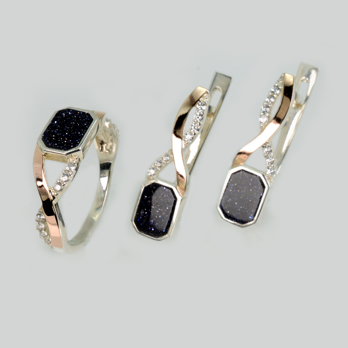 Серебряный набор с золотими пластинами