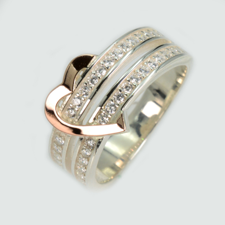 Серебряное кольцо с золотыми вставками