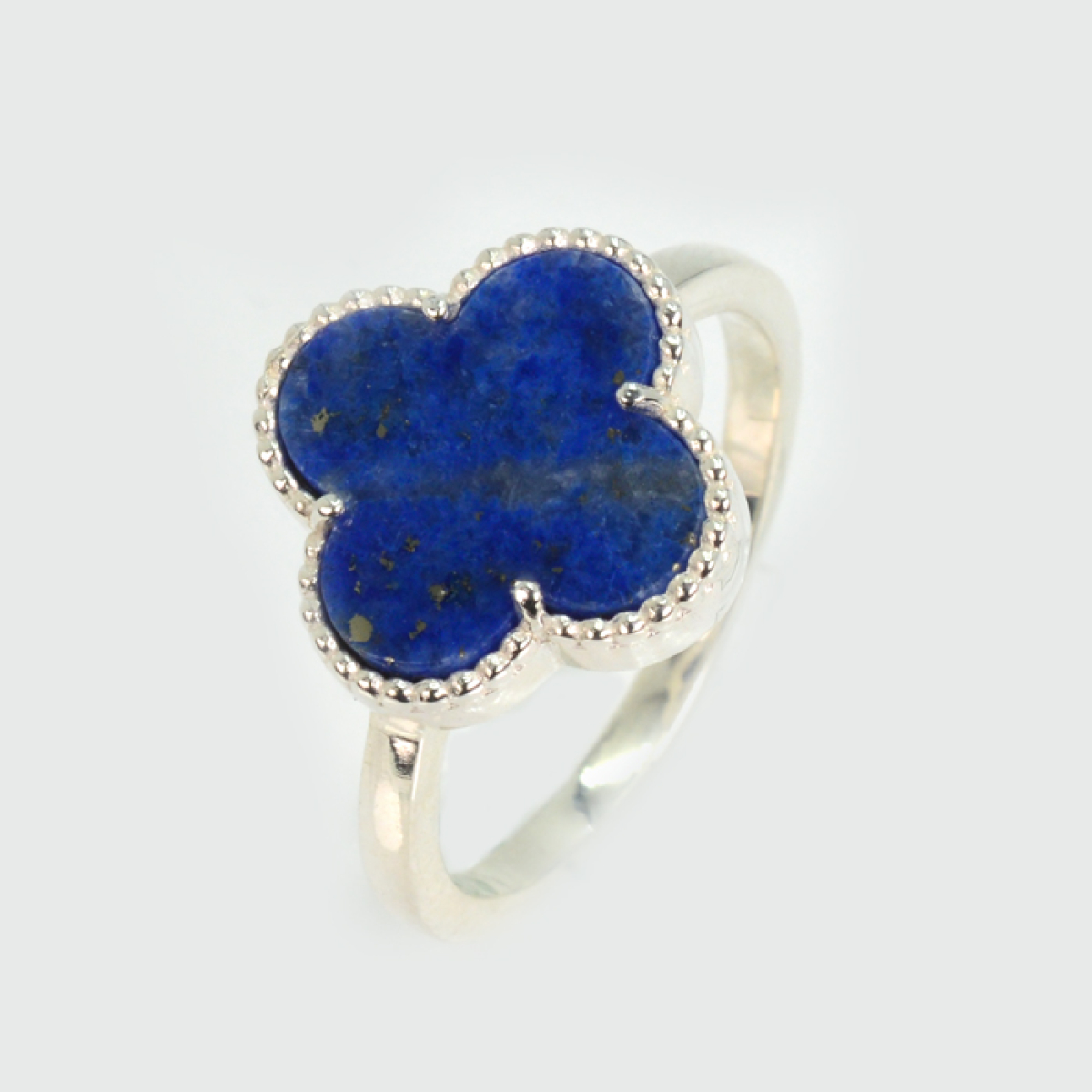 Срібна каблучка з конюшиною