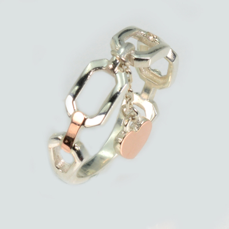 Серебряное кольцо с золотыми вставками