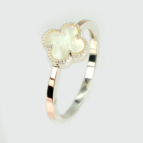 Серебряное кольцо с клевером и золотыми вставками