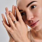 Срібна каблучка з золотими вставками