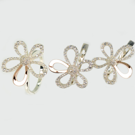 Срібний набір з золотими пластинами