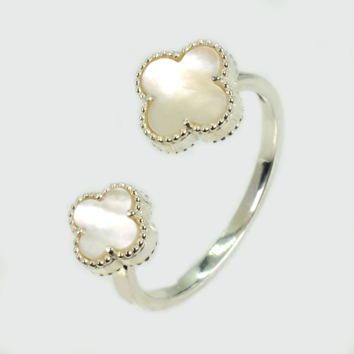 Срібна каблучка "Дві конюшини"