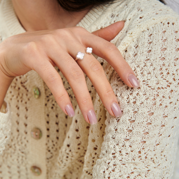 Срібна каблучка "Дві конюшини"