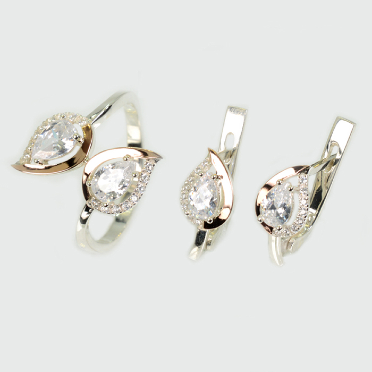 Серебряный набор с золотими пластинами