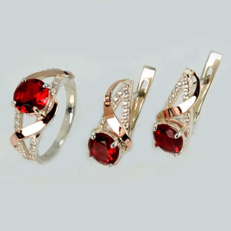 Серебряный комплект украшений с золотыми вставками