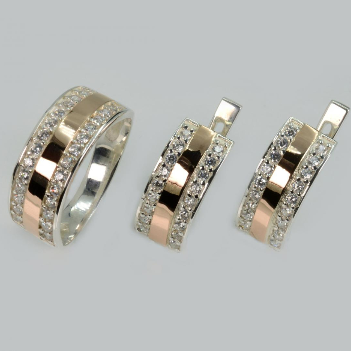 Срібний гарнітур із золотими вставками