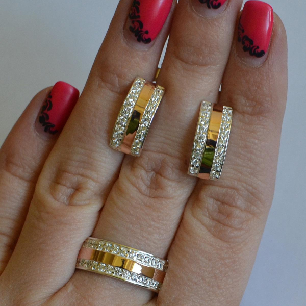 Срібний гарнітур із золотими вставками