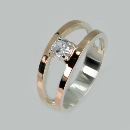 Серебряное кольцо  с пластинами из золота