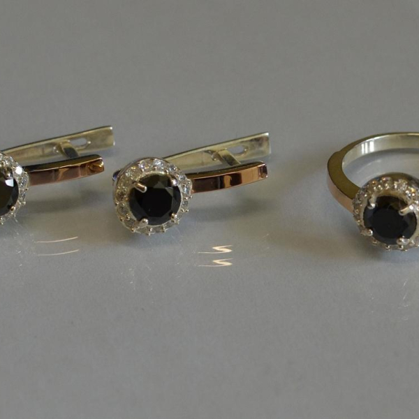 Срібний набір з золотими напайками