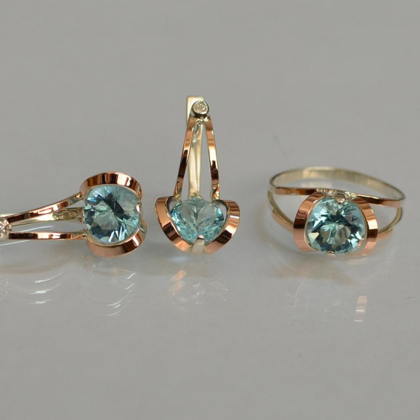 Серебряный комплект с пластинами из золота