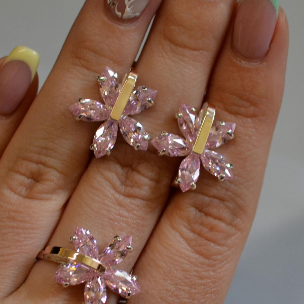 Срібний гарнітур із золотими вставками