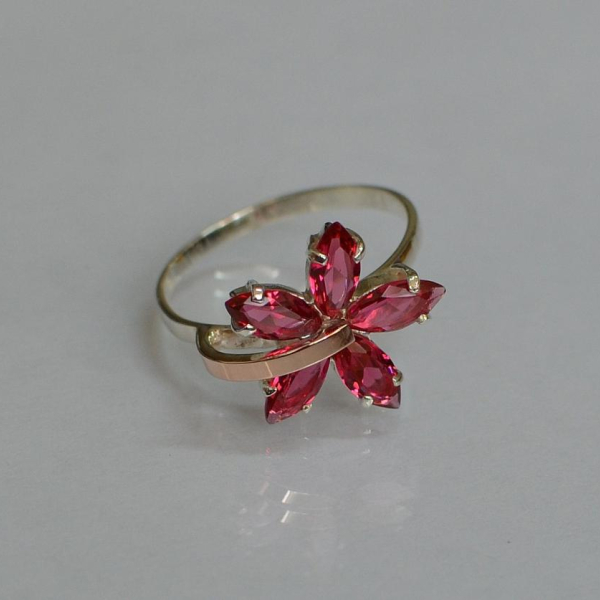 Срібна каблучка з золотими пластинами