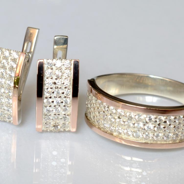 Срібний гарнітур з золотими напайками