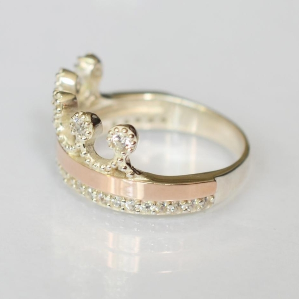 Срібна каблучка з напайками із золота