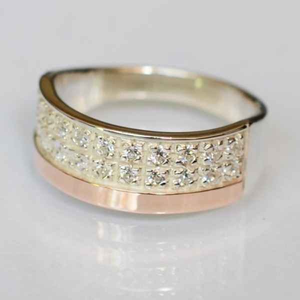 Серебряное кольцо с золотыми напайками