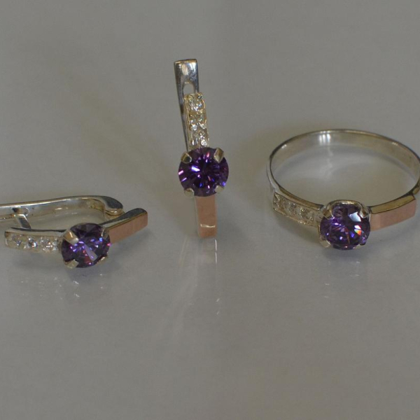 Срібний комплект з золотими пластинами