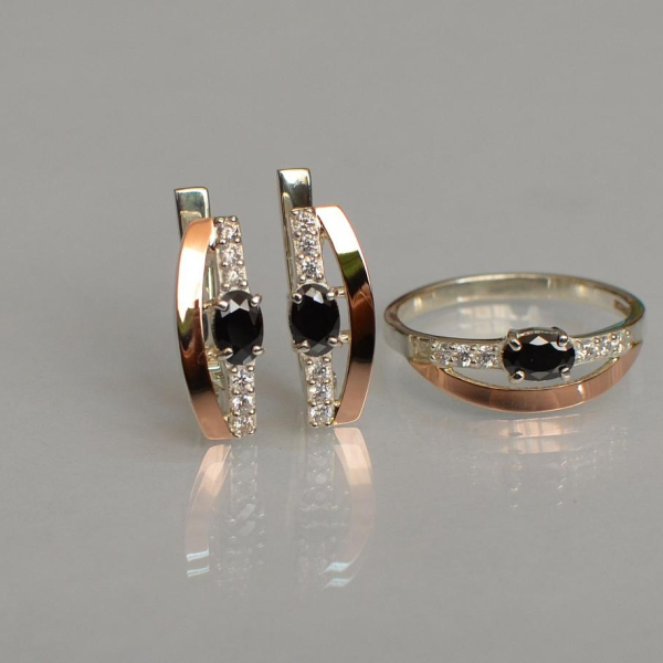 Срібний набір з золотими вставками