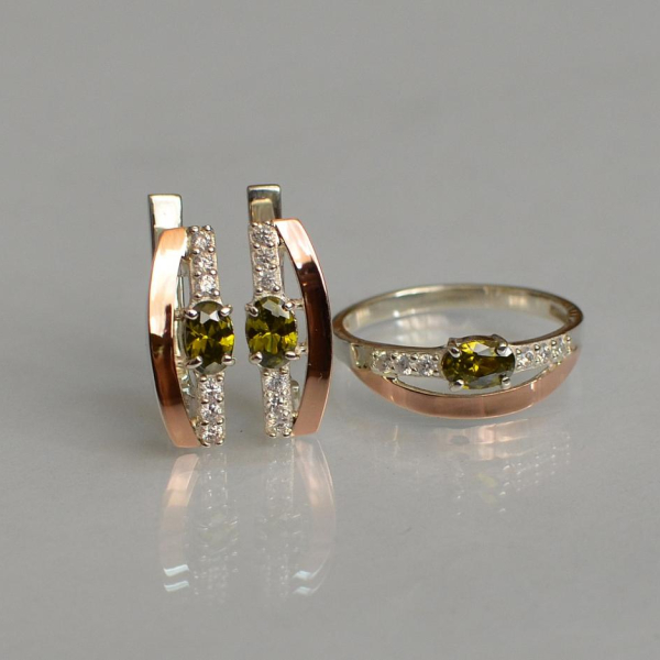 Срібний набір з золотими вставками