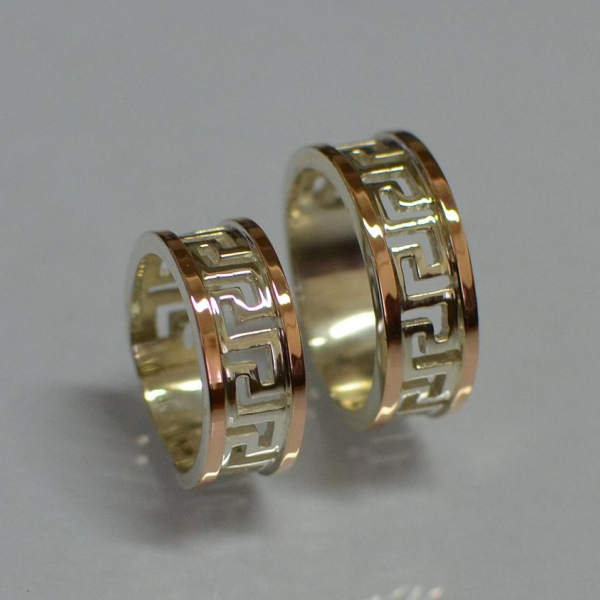 Пара обручок зі срібла