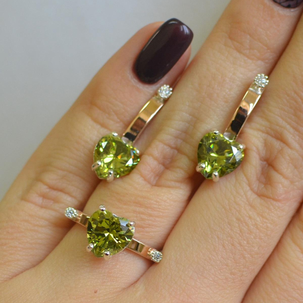 Срібний гарнітур з золотими напайками