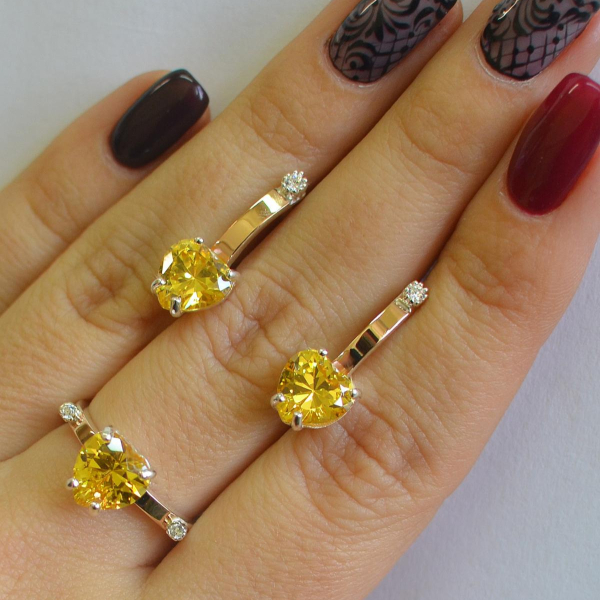 Срібний гарнітур з золотими напайками