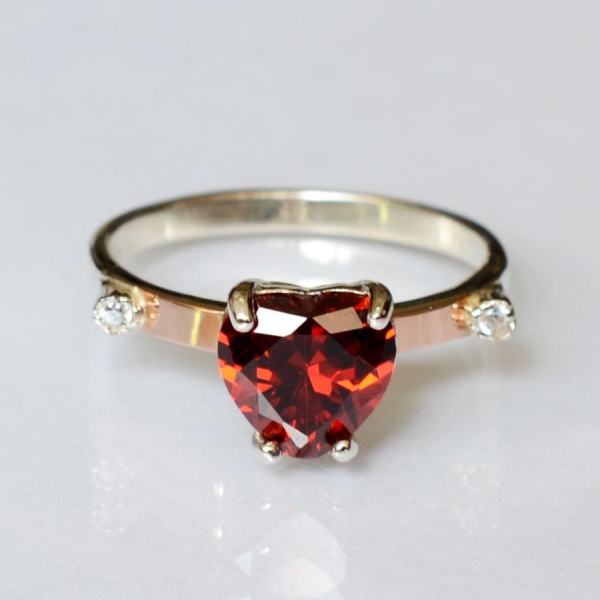 Срібна каблучка з золотими напайками