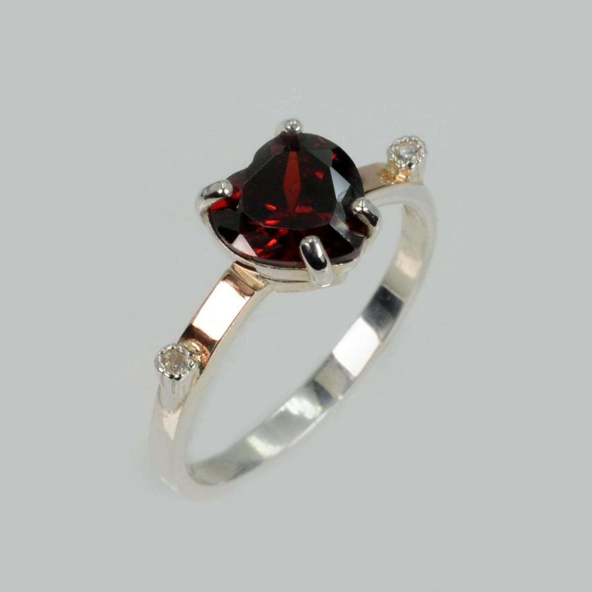 Срібна каблучка з золотими напайками