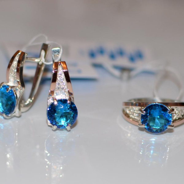 Срібний комплект з золотими пластинами