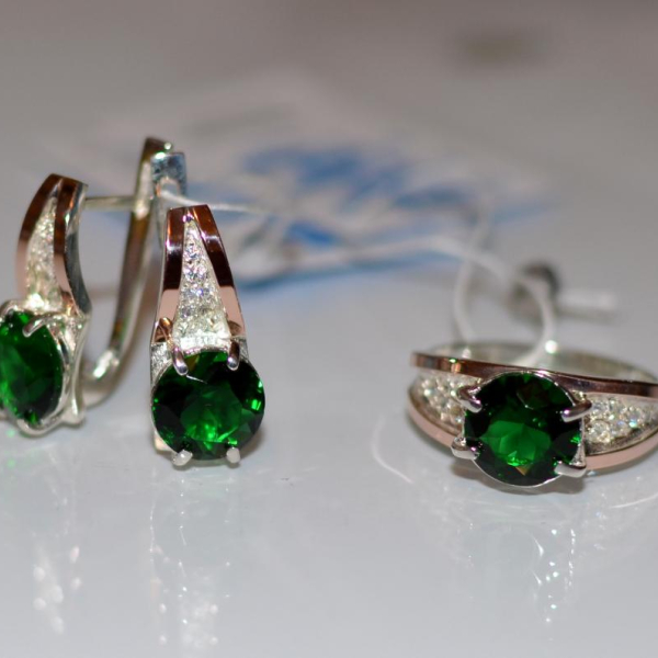 Срібний комплект з золотими пластинами