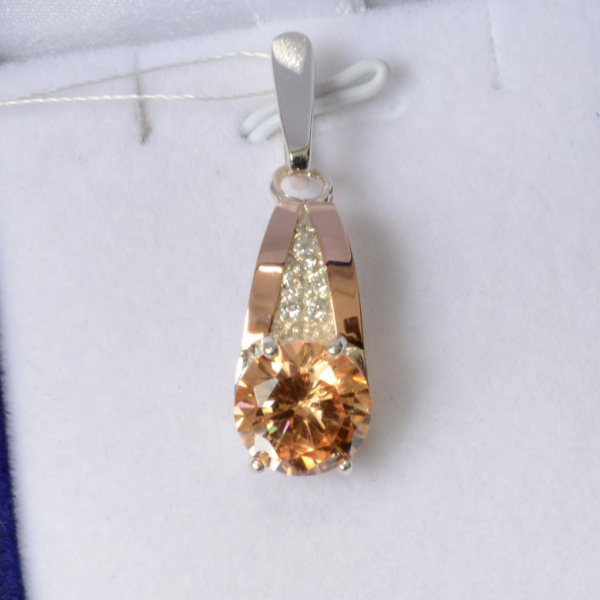 Срібна підвіска з пластинами золота