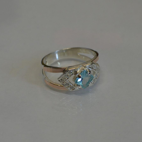 Срібна каблучка з золотими напайками