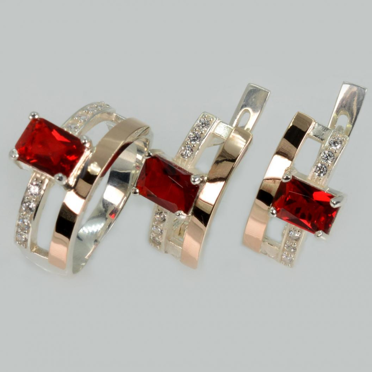 Срібний гарнітур з золотими напайками