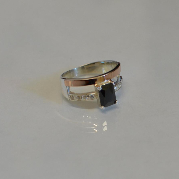 Срібна каблучка з накладками з золота