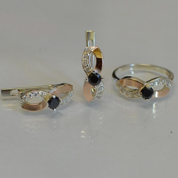 Срібний гарнітур з напайками з золота