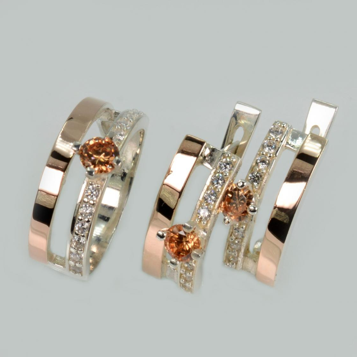 Срібний набір з золотими вставками