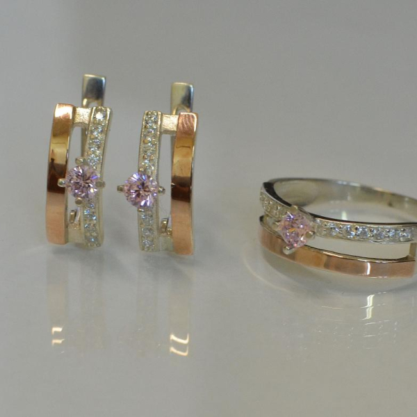 Срібний набір з золотими вставками