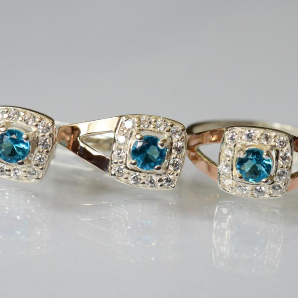 Срібний гарнітур з золотими пластинами