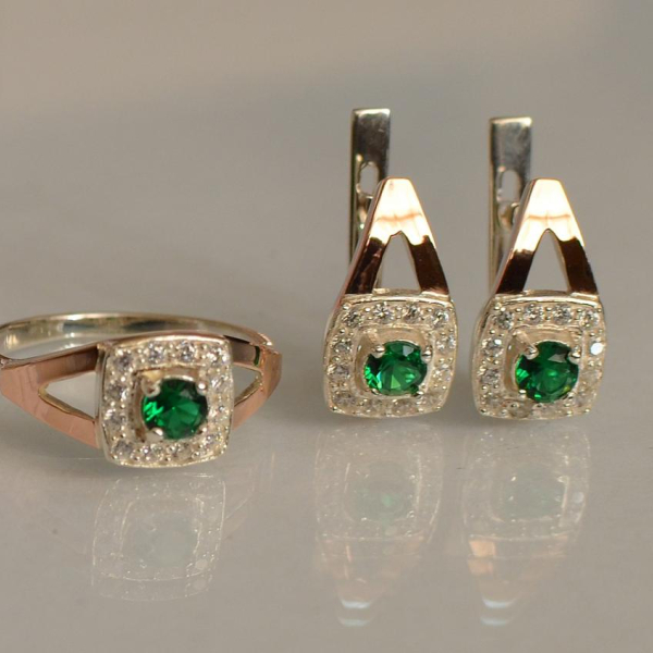 Срібний гарнітур з золотими пластинами