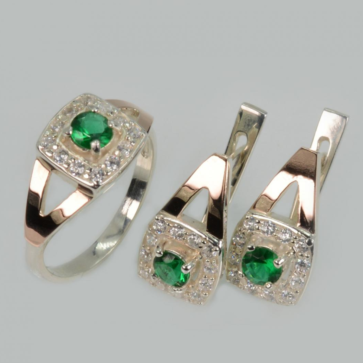 Срібний гарнітур з золотими пластинами